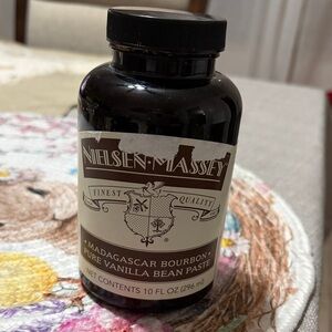 Madagascar Bourbon Pure Vanilla Bean Paste - Black